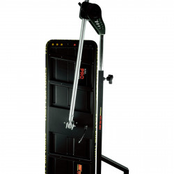 Luminária Hail Pro Light (96cm) de 6 fitas com pedestal em aço carbono Luminária Hail Pro Light (96cm) de 6 fitas com pedestal em aço carbono